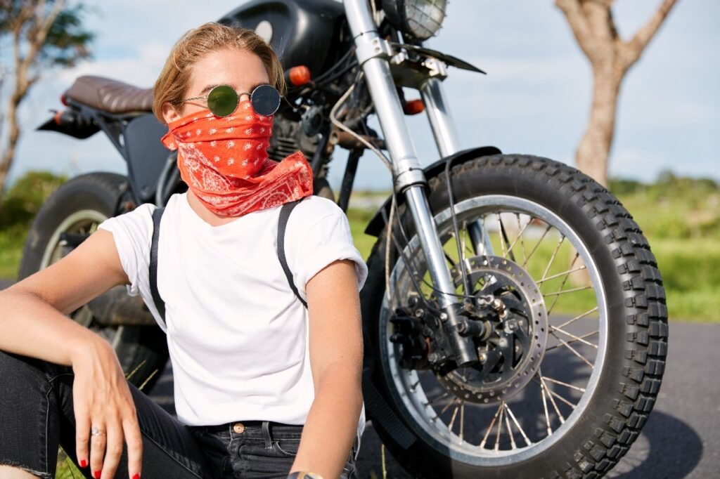 What to Wear When Riding a Motorcycle in Hot Weather